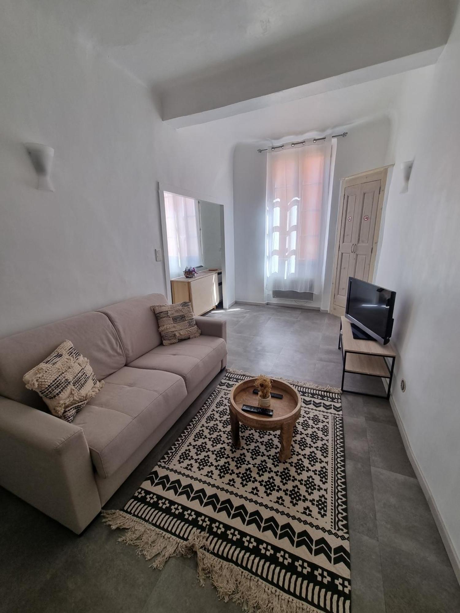 Apartment Joli 2 Pieces Centre Historique De Grasse, Wifi Grasse